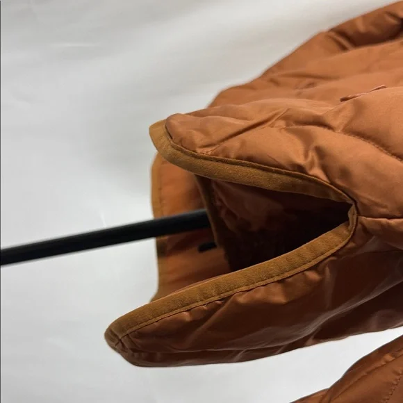 Vans Quilted Bomber Jacket in Brown - Picture 4 of 13